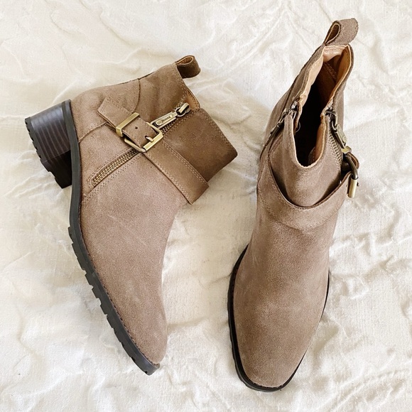 Blondo Susan Suede Booties Size 8.5 New - Picture 2 of 6
